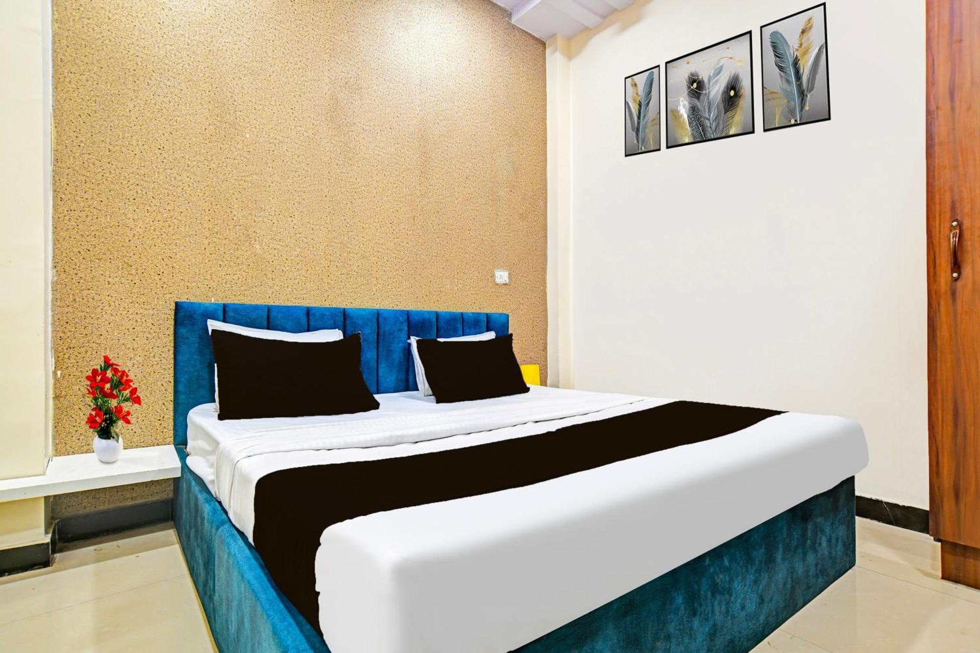 Super Hotel O Hanuman Naka Ujjain Formerly Krishna Palace Екстериор снимка